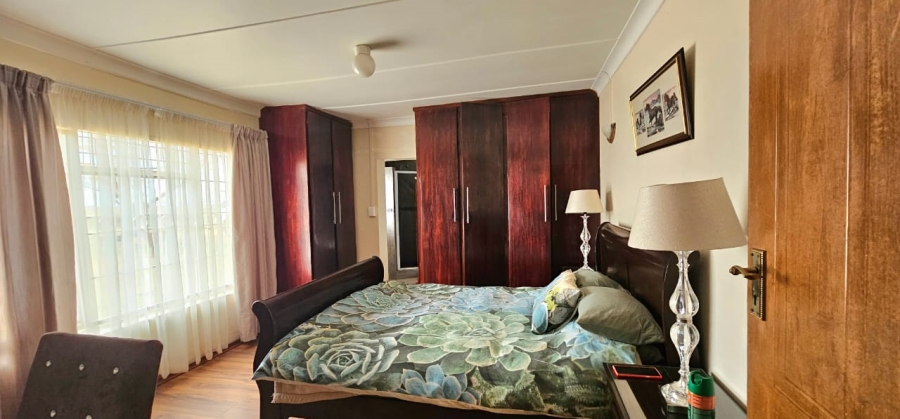 4 Bedroom Property for Sale in Bainsvlei Free State